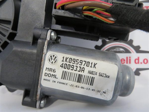 VW GOLF 5 L.08, MOTORČEK ZA DVIG STEKLA, PREDNJI LEVI - Image 2