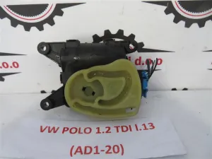 VW POLO L.13, MOTORČEK LOPUTE NA PEČKI