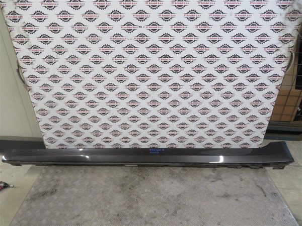 BMW 5 G30 L.18, PVC PRAG, LEVI