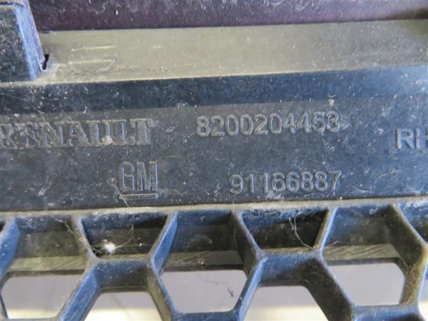 RENAULT TRAFIC L.05, OKRASNA MASKA - Image 2