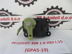 PEUGEOT 308 L.15, MOTORČEK LOPUTE NA PEČKI