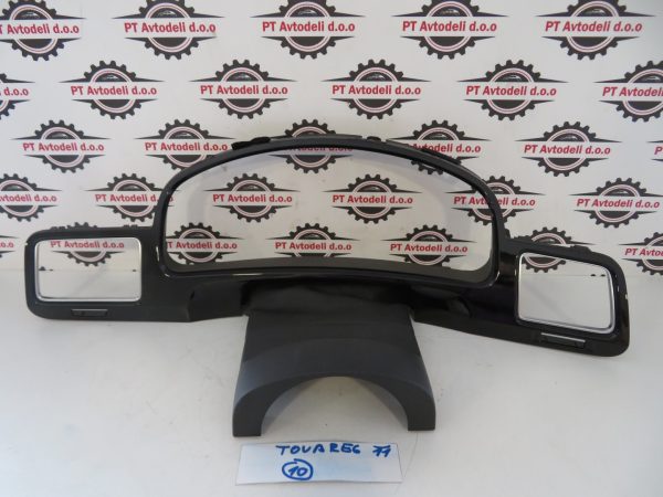 VW TOUAREG L.11, PVC OKOLI ŠTEVCA