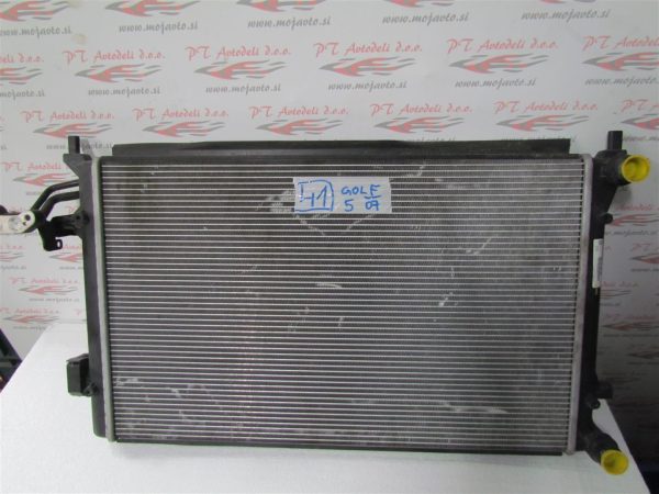 VW GOLF 5 L.07, HLADILNIK VODE