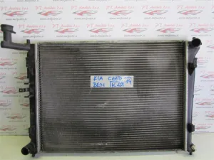 KIA CEED BEN.  L.14, HLADILNIK VODE