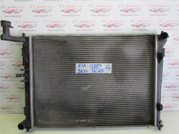 KIA CEED BEN.  L.14, HLADILNIK VODE