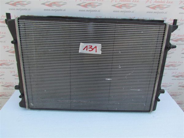 VW GOLF 5 L.07, HLADILNIK VODE