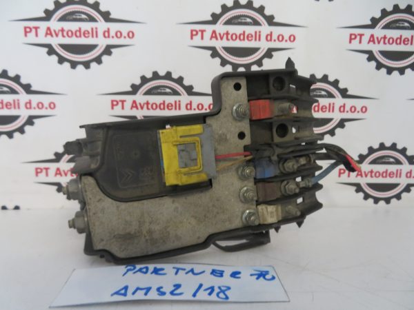 PEUGEOT PARTNER L.10, MINUS KLEMA