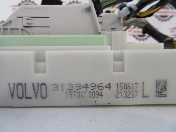 VOLVO V40 2.0 D L.17, ELEKTRONIKA Z VAROVALKAMI - Image 2