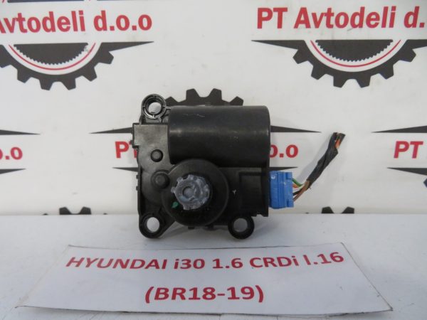 HYUNDAI I30 L.16, MOTORČEK LOPUTE NA PEČKI