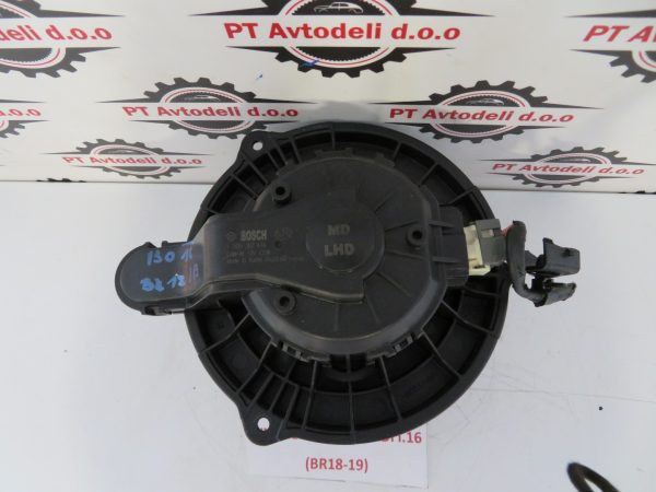 HYUNDAI I30 L.16, MOTORČEK PEČKE - Image 2