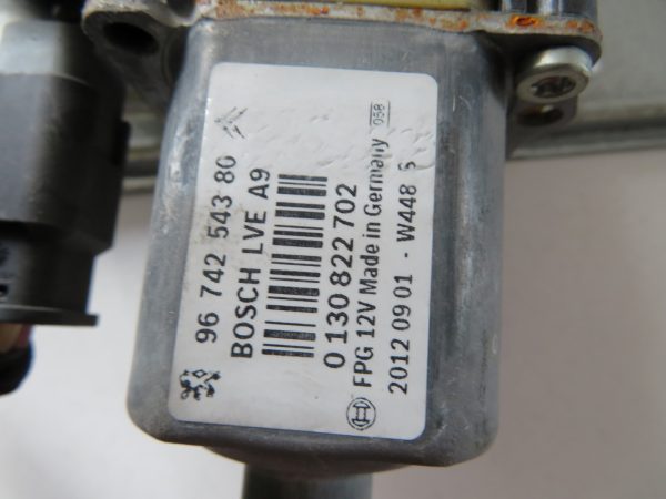 PEUGEOT 208 L.14, MEHANIZEM ZA DVIG STEKLA, PREDNJI DESNI - Image 4