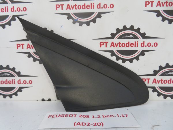 PEUGEOT 208 L.17, PVC TRIKOTNIK NA BLATNIKU, DESNI