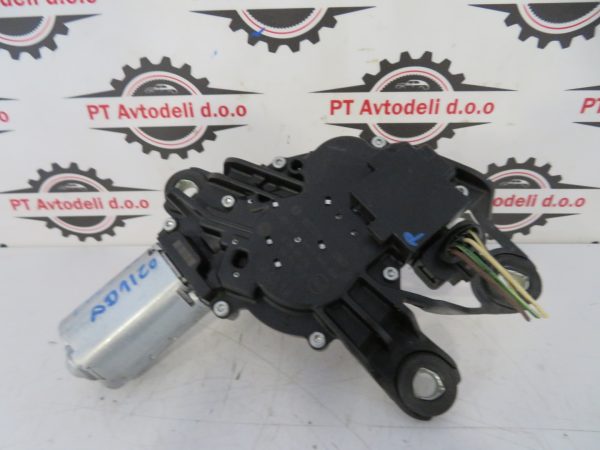 VW POLO L.13, MOTORČEK ZADNJEGA BRISALCA - Image 2