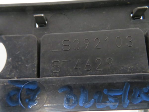 ALFA ROMEO 147 L.07, OKRASNA MASKA - Image 2