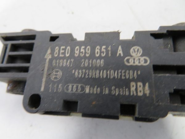AUDI A3 L.06, AIRBAG SENZOR - Image 2