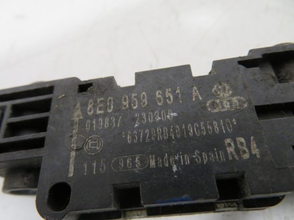 AUDI A4 L.06, AIRBAG SENZOR - Image 2