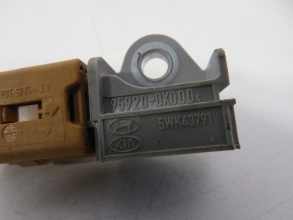 HYUNDAI I20 L.09, AIRBAG SENZOR - Image 2