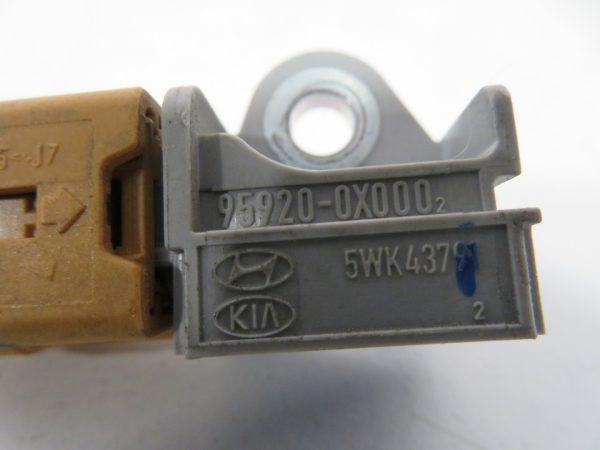 HYUNDAI I20 L.09, AIRBAG SENZOR - Image 2