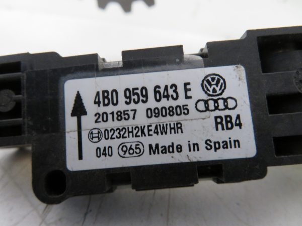 VW TOUAREG L.10, AIRBAG SENZOR - Image 2
