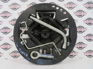 FIAT GRANDE PUNTO L.08, ORODJE REZERVNE GUME