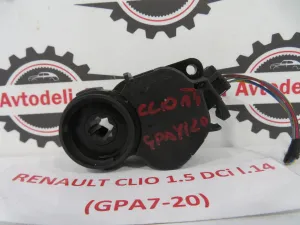 RENAULT CLIO L.14, MOTORČEK LOPUTE NA PEČKI