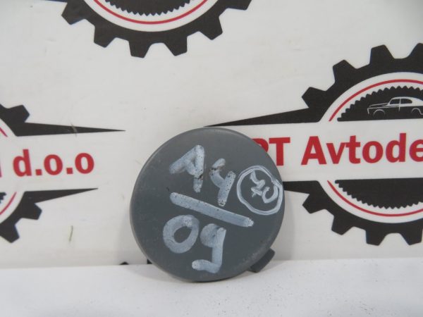 AUDI A4 L.09, POKROVČEK VLEČNE KLJUKE