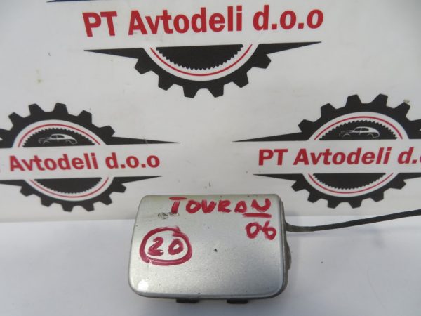 VW TOURAN L.06, POKROVČEK VLEČNE KLJUKE