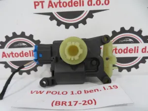 VW POLO L.19, MOTORČEK LOPUTE NA PEČKI