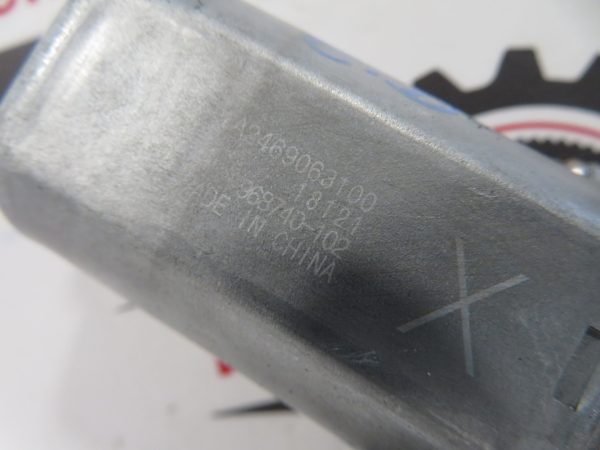 VOLVO V40 L.17, MOTORČEK ZA DVIG STEKLA, ZADNJI DESNI - Image 2