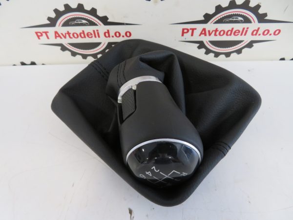 VW GOLF 7 L.17, BUNKA PRESTAVNE ROČKE - Image 2
