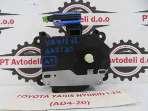 TOYOTA YARIS L.16, MOTORČEK LOPUTE NA PEČKI