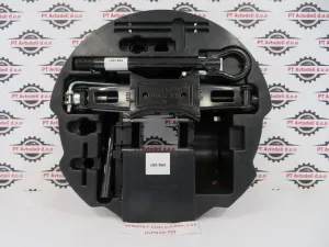 RENAULT CLIO L.13, ORODJE REZERVE