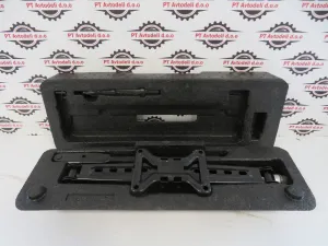 FORD ECOSPORT L.15, ORODJE REZERVE