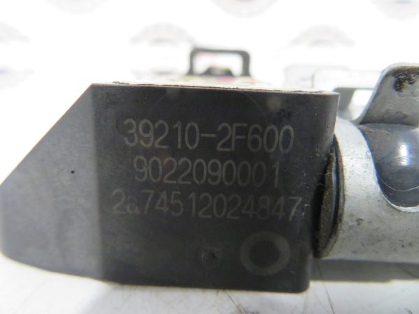 HYUNDAI I30 1.6 CRDI L.18, VAKUM VENTIL - Image 2