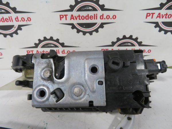 PEUGEOT 208 L.17, KLJUČAVNICA VRAT, PREDNJA LEVA - Image 2