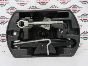 PEUGEOT 308 L.16, ORODJE REZERVNE GUME
