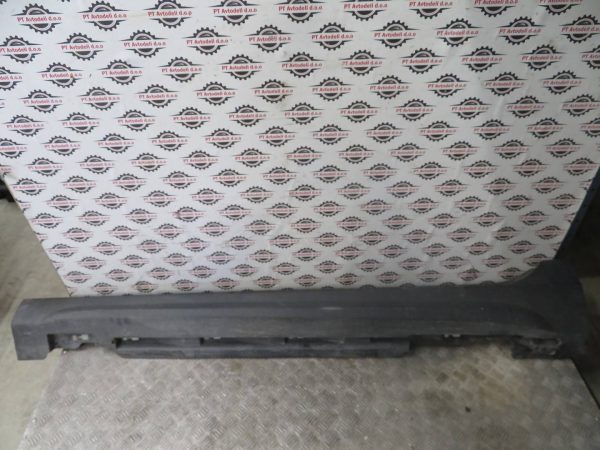 VOLVO V40 CROSS COUNTRY L.15, LEVI PRAG