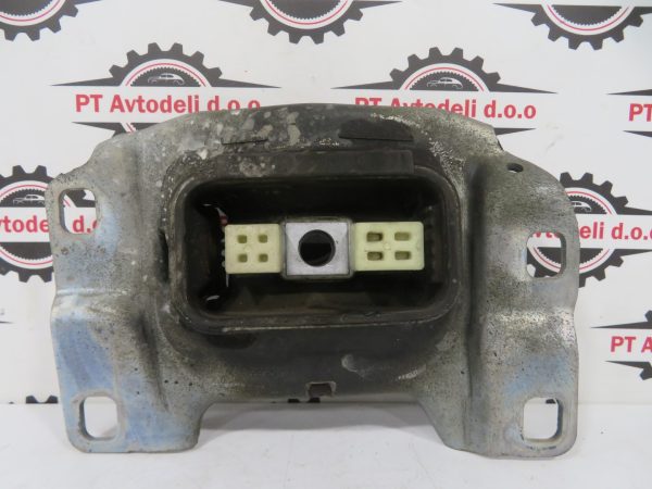 VOLVO V40 1.6 D L.15, NOSILEC MOTORJA