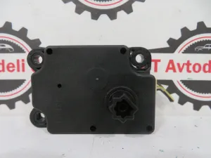 VOLVO V40 L.15, MOTORČEK LOPUTE NA PEČKI
