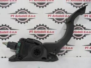 VOLVO V40 L.15, STOPALKA ZA GAS