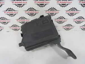 PEUGEOT 208 L.15, PVC ŠKATLA ELEKTRONIKE