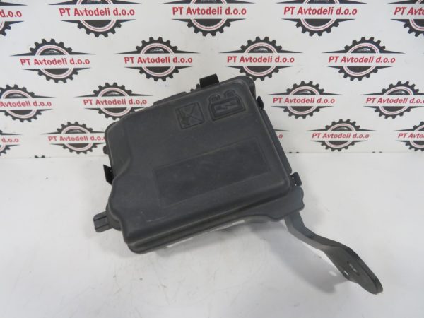 PEUGEOT 208 L.15, PVC ŠKATLA ELEKTRONIKE