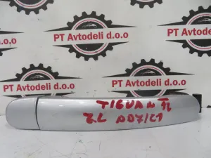 VW TIGUAN L.12, ZUNANJA KLJUKA VRAT, ZADNJA LEVA