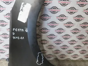 FORD FIESTA L.18, DESNI BLATNIK