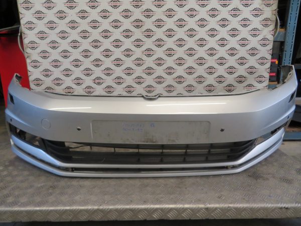 VW TOURAN L.17, PREDNJI ODBIJAČ