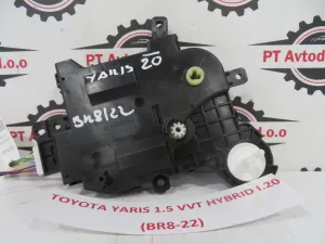 TOYOTA YARIS L.20, MOTORČEK LOPUTE NA PEČKI