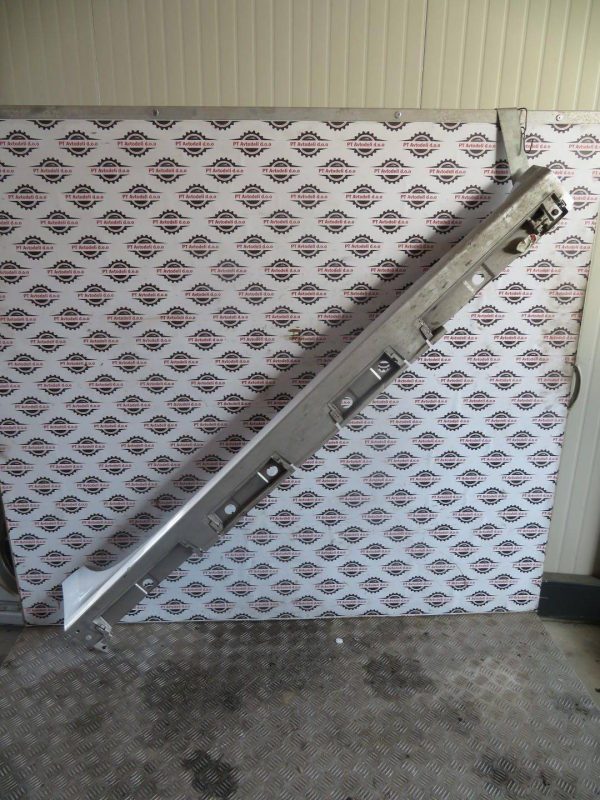 TOYOTA YARIS L.20, PVC PRAG, DESNI