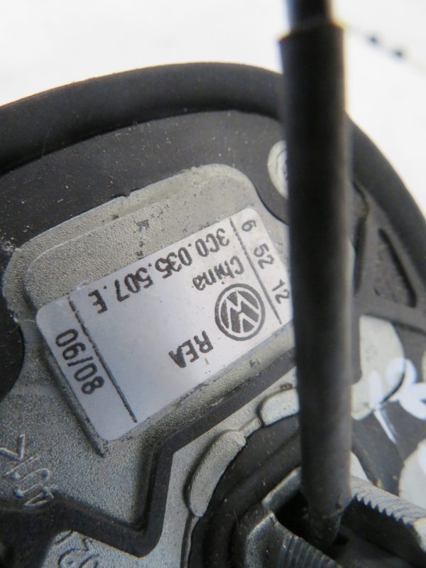 VW TOUAREG L.10, ANTENA - Image 2