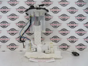 TOYOTA YARIS 1.5 HYBRID L.20, ČRPALKA GORIVA V REZERVOARJU
