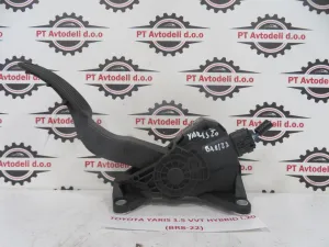 TOYOTA YARIS L.20, STOPALKA ZA GAS